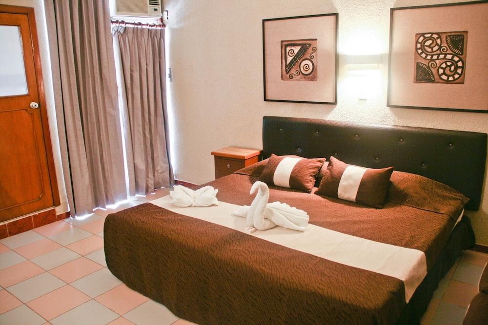 Hotel Maria De La Luz 3*